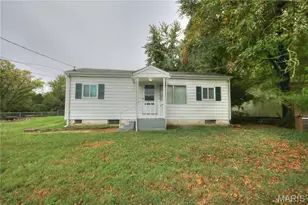 7402 Blanding Dr, Ferguson, MO 63135 - Photo 1