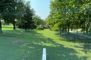 5466 Keller Rd, Saint Louis, MO 63128 - Photo 18