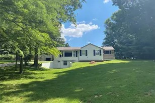 5466 Keller Rd, Saint Louis, MO 63128 - Photo 1