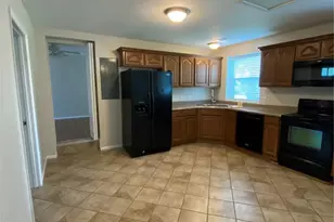 5466 Keller Rd, Saint Louis, MO 63128 - Photo 8