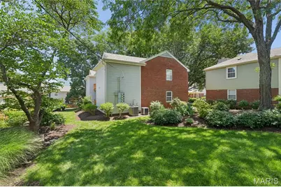 8869 Flamingo Court, Saint Louis, MO 63144 - Photo 16