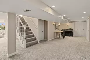 10 Southridge Dr, Glendale, MO 63122 - Photo 32