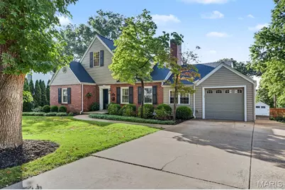 10 Southridge Drive, Glendale, MO 63122 - Photo 2