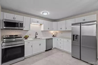 2007 Hungerford Drive, Florissant, MO 63031 - Photo 6