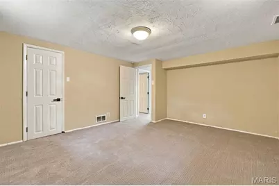 8435 Louwen Drive, Clayton, MO 63124 - Photo 36