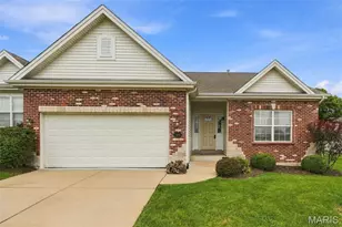 133 Lindbergh Pl Way, Saint Louis, MO 63146 - Photo 2