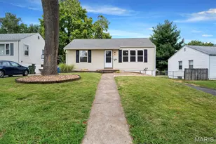9809 Lullaby Ln, Saint Louis, MO 63114 - Photo 2