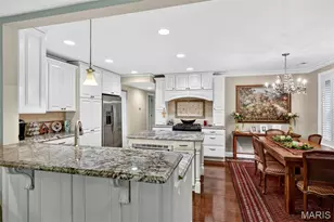 7527 Oxford Dr, Clayton, MO 63105 - Photo 4
