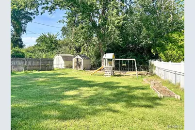 155 Martigney Drive, Saint Louis, MO 63129 - Photo 18