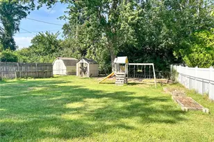 155 Martigney Dr, Saint Louis, MO 63129 - Photo 18