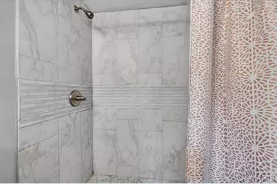 503 Holiday Avenue, Hazelwood, MO 63042 - Photo 28
