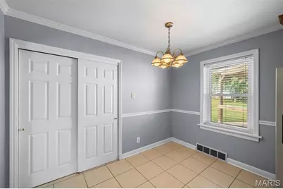 9305 Aster Avenue, Affton, MO 63123 - Photo 14
