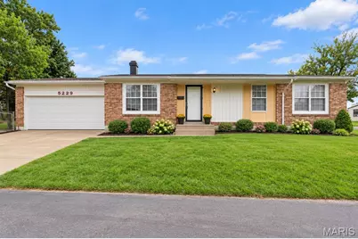 5229 Lakewood Avenue, Saint Louis, MO 63123 - Photo 1