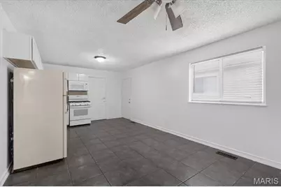 5229 Lakewood Avenue, Saint Louis, MO 63123 - Photo 12