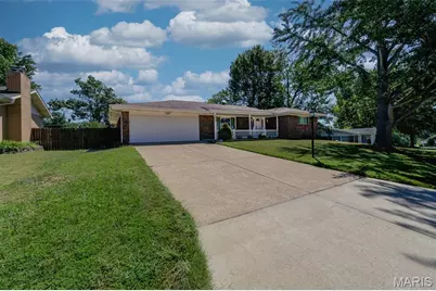 4808 Towne South Road, Saint Louis, MO 63128 - Photo 4