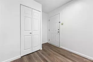 12157 Parkwood Pl, Maryland Heights, MO 63043 - Photo 6