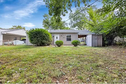 12157 Parkwood Place, Maryland Heights, MO 63043 - Photo 38