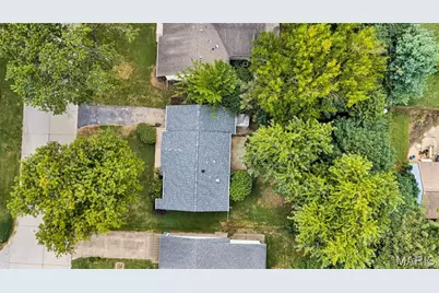 12157 Parkwood Place, Maryland Heights, MO 63043 - Photo 46