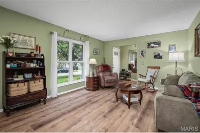 5535 Seagrave Court, Saint Louis, MO 63129 - Photo 4