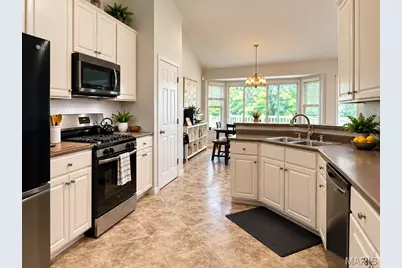 1656 Ivy Chase Lane, Fenton, MO 63026 - Photo 4