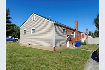 1290 S New Florissant Road, Florissant, MO 63031 - Photo 8