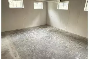 1005 Preakness Ln, Florissant, MO 63033 - Photo 16