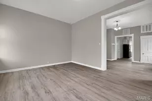 1301 Shenandoah Ave, Saint Louis, MO 63104 - Photo 4