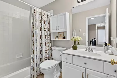 17010 Old Hollow Court, Wildwood, MO 63040 - Photo 32