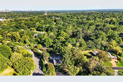 2 Woodoaks Trail, Ladue, MO 63124 - Photo 74