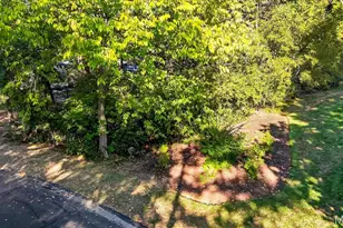 2 Woodoaks Trail, Ladue, MO 63124 - Photo 68
