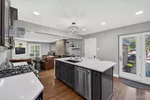 2 Woodoaks Trail, Ladue, MO 63124 - Photo 22
