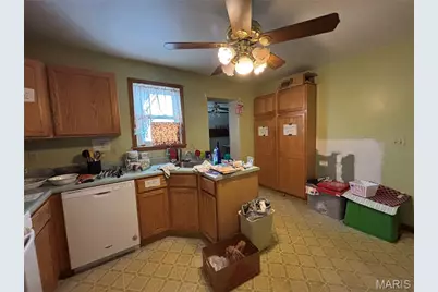 9439 Ridge Avenue, Saint Louis, MO 63114 - Photo 8