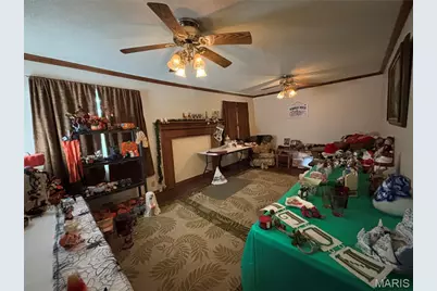 9439 Ridge Avenue, Saint Louis, MO 63114 - Photo 6