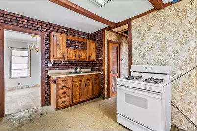 8731 Brentwood Place, Brentwood, MO 63144 - Photo 10