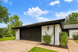 1018 Van Dyke Dr, Manchester, MO 63011 - Photo 4