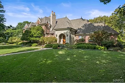 10 Ridgecreek, Town and Country, MO 63141 - Photo 2