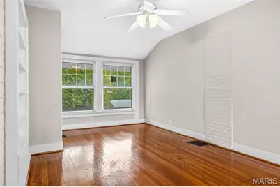 7405 Zephyr Place, Maplewood, MO 63143 - Photo 24