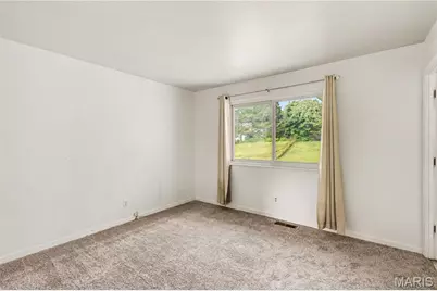 2467 Wesbay Drive, Maryland Heights, MO 63043 - Photo 12