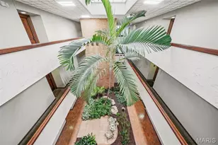 950 E Rue De La Banque, Saint Louis, MO 63141 - Photo 22