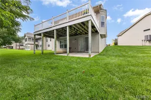 1216 Emerald Gardens Dr, Saint Peters, MO 63376 - Photo 32