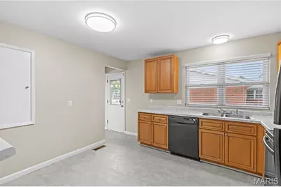 1411 Sherwood Forest Drive, Florissant, MO 63031 - Photo 12