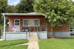 415 Warford Ave, Ferguson, MO 63135 - Photo 1