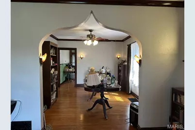 5701 Gresham Avenue, Saint Louis, MO 63109 - Photo 18