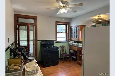 5701 Gresham Avenue, Saint Louis, MO 63109 - Photo 6