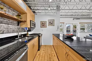 2401 S 12th St, Saint Louis, MO 63104 - Photo 14