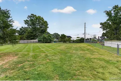9914 Tesson Ferry Road, Affton, MO 63123 - Photo 18