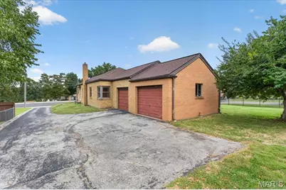9914 Tesson Ferry Road, Affton, MO 63123 - Photo 16