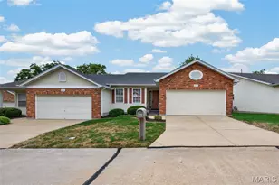 3220 Mehl Crossing Ct, Mehlville, MO 63129 - Photo 2