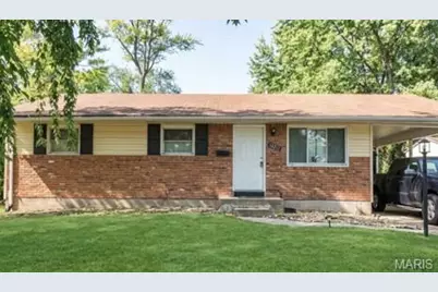10211 Valley Drive, Saint Louis, MO 63137 - Photo 1