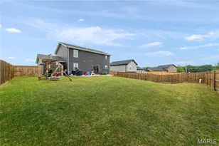 315 Katie Lynn Dr, Wentzville, MO 63385 - Photo 22